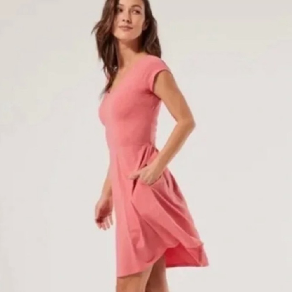 Women's Pink Short Sleeve Fit-and-Flare Dress